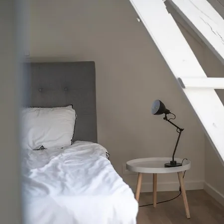 Hoeve Den Ast 5 Separate Bedrooms With Bathrooms *